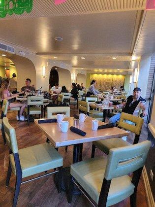 The River's Edge Cafe & Patio Bar