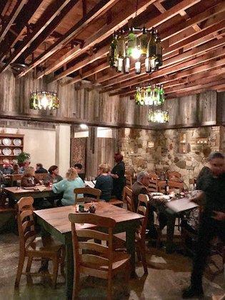 Southtown Pizzeria , Italian Cuisine