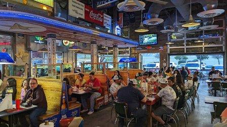 Willie's Grill & Icehouse