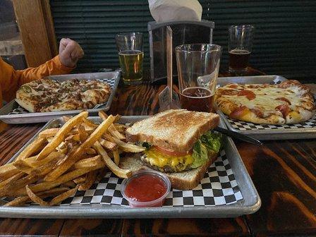 Oak Hills Tavern