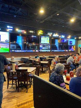 Pluckers Wing Bar