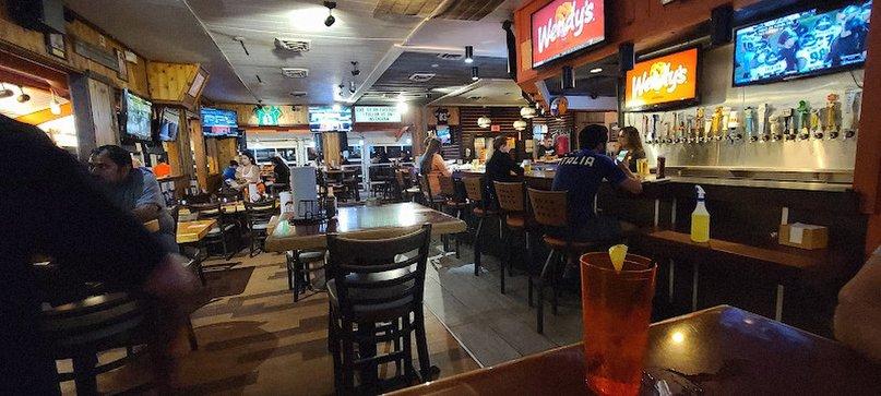 Hooters