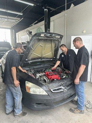Mendo Motorz Auto Center