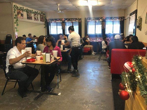 El Carbonero Pollos Asados