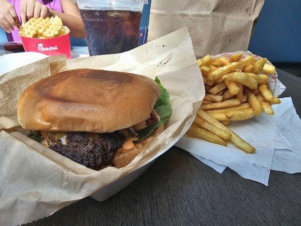 Incredible Burger