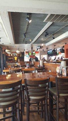 Hooters