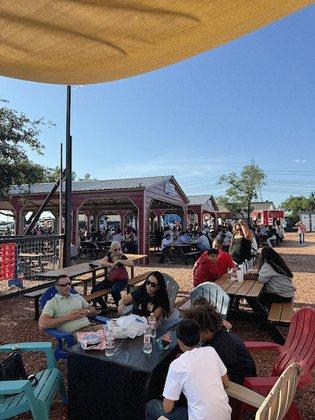 1604 Cantina Food Truck Park