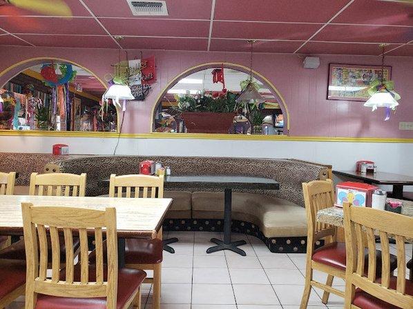 Bee's Mexican Restaurant & Bakery