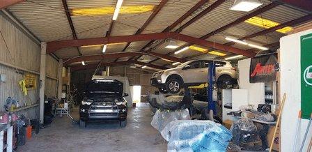 Collision San Antonio Auto Body Shop-Bumper Repair & Paintless Dent Removal