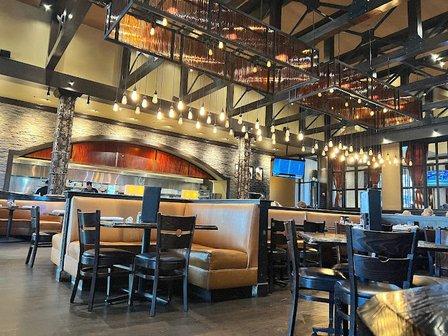 Stone Werks Big Rock Grille, The Rim