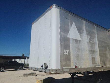 PRO TRAILER REPAIR SAN ANTONIO TEXAS COLLISSION PAINT FOR PETERBUILTS & FREIGHTLINERS