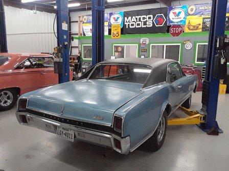 Lucky's Garage