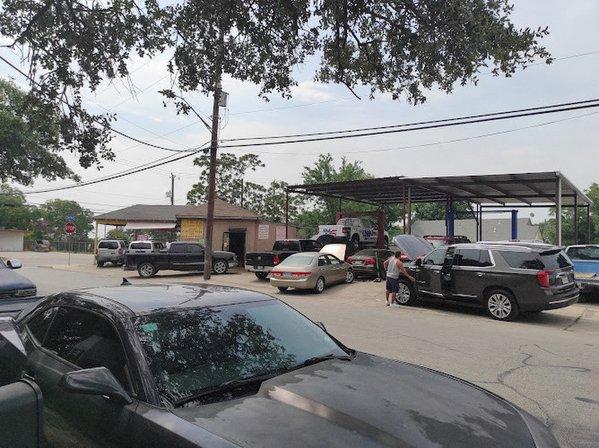 Cruz Mechanic Shop