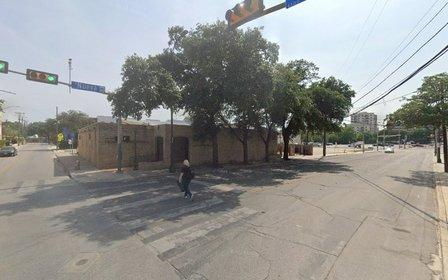 502 S St Mary's St Parking