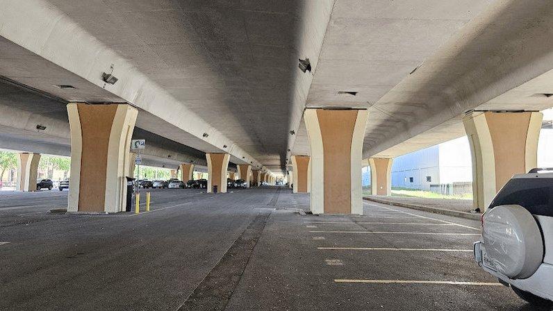 IH 35 Lot