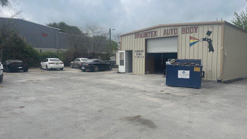 Brauntex Auto Body Shop