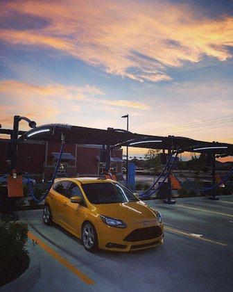 BlueWave Express Car Wash