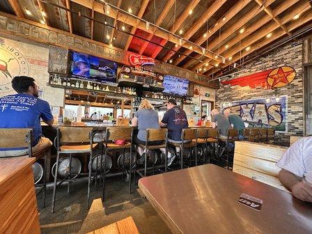 Willie's Grill & Icehouse