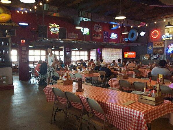 Rudy's "Country Store" and Bar-B-Q