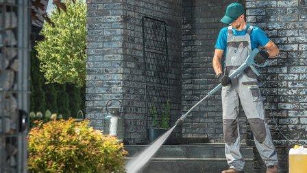 ALR Pressure Washing & Lawn Service