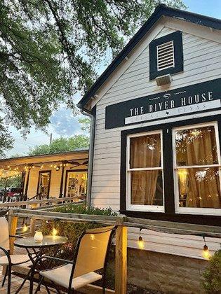 The Birdhouse, Fancy Chicken & Fine Cocktails