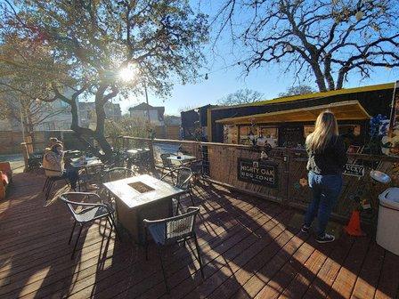 Mighty Oak BBQ (food truck on the patio)