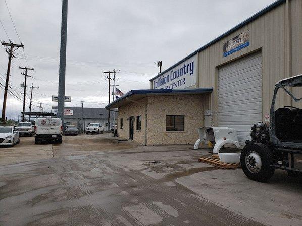 Collision Country Repair Center