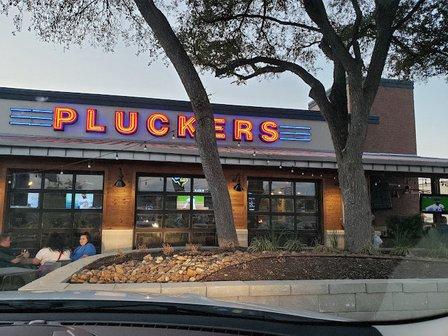 Pluckers Wing Bar