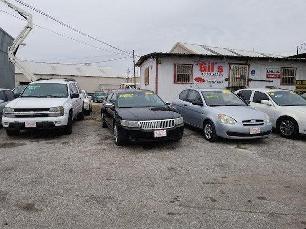 Li'l Gil's Auto Sales