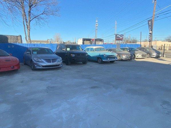 Progressive Auto Plex