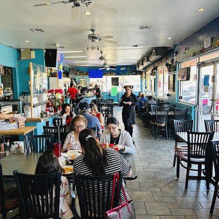 La Playa Seafood
