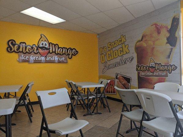 Señor Mango Ice Cream & Fruit
