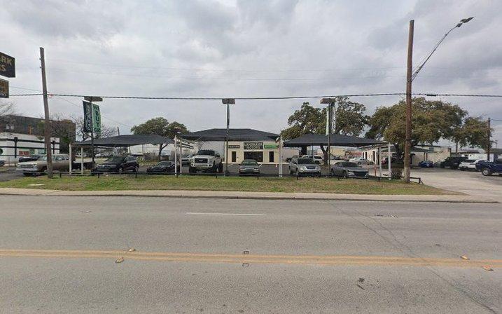 Landmark Motors