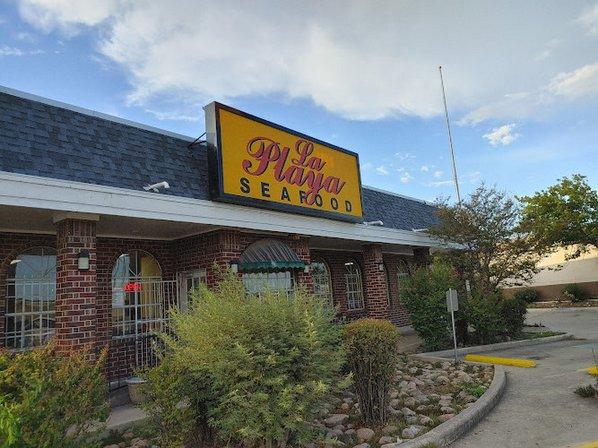 La Playa Seafood Restaurant