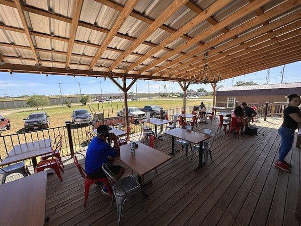 TEXAS COUNTRY BBQ
