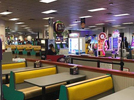 Chuck E. Cheese