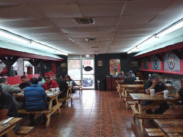 Texas D Willie's Smokehouse Zarzamora