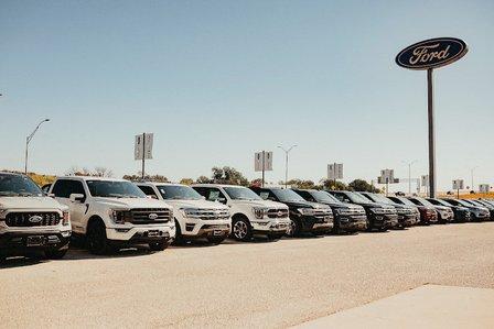 Cavender Grande Ford