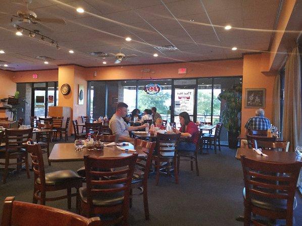 Thai Hut Restaurant