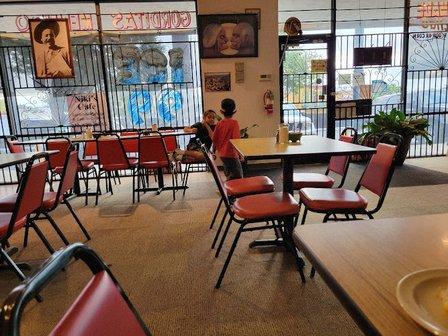 Niki's Cafe