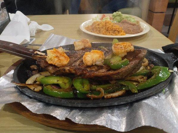 Taqueria La Tapatia