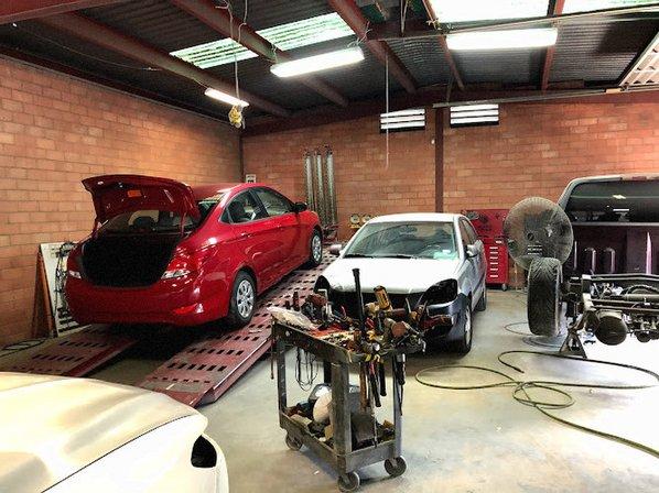 Custom Illusions Collision Center