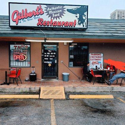 Gilberts Mexican Restaurant LLC