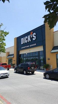 DICK'S Sporting Goods