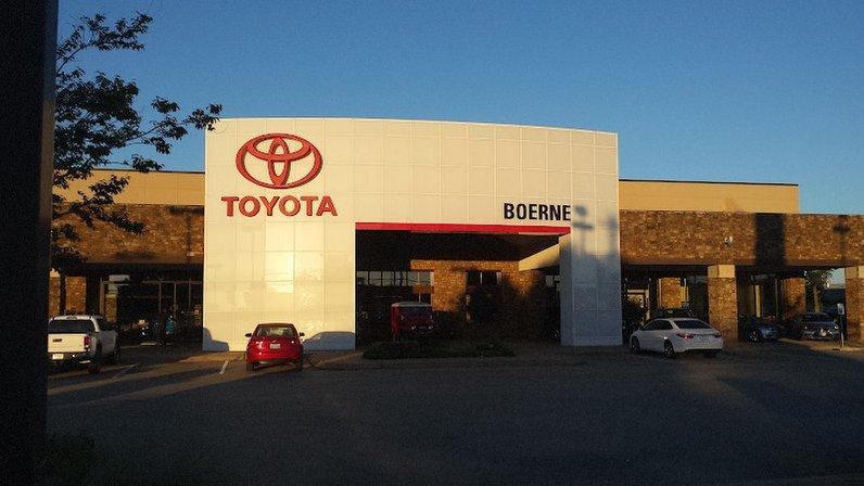 Vic Vaughan Toyota of Boerne