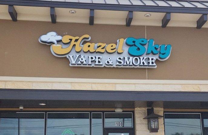 Hazel Sky Smoke & Vape #11 TPC