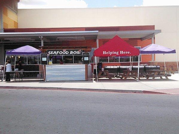 Seafood Boil Shaçk Outside HEB