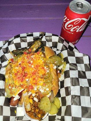 Bichis Hot Dogs estilo Mazatlán