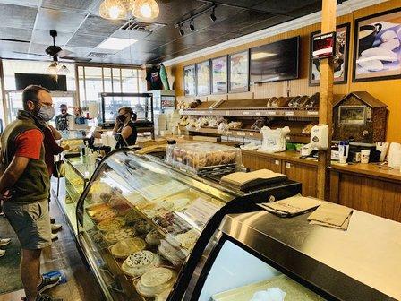Naegelin's German Bakery