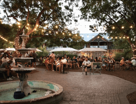 Gruene Grove